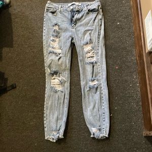 Women’s Distressed Skinny Jeans